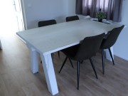 Eetkamer Chalet 174 hond.jpg