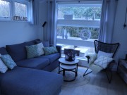 Woonkamer boormossel 6/7 met hond