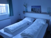 Slaapkamer 1 Chalet 178.jpg